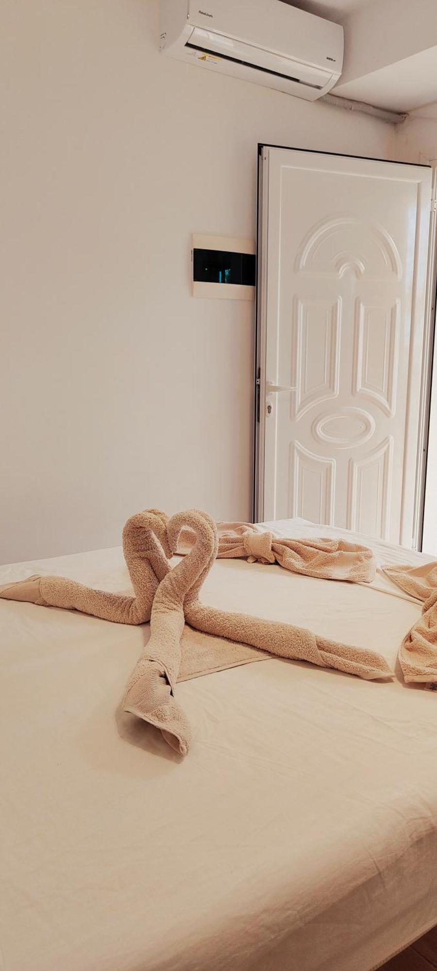 Villa Tato: Horizon Haven With Panoramic Sea Views In Himare. 외부 사진